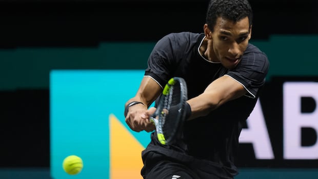 Auger-Aliassime's Dubai Run: From 2025 Finalist to 2026 Semifinalist